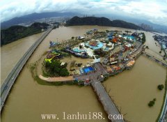 浙江50年一遇特大暴雨， 當地上萬人緊急撤離